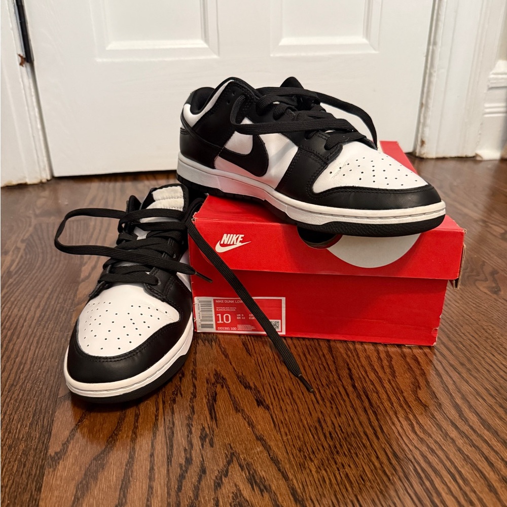 Men’s Nike Dunk Low aka Pandas